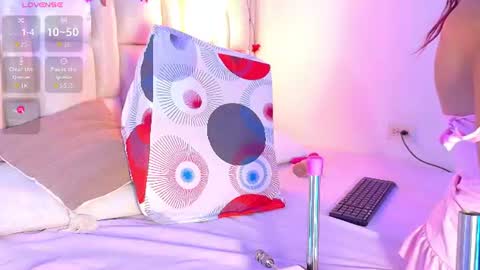 BellaSanderrs online show from 06-20-26, 11:46