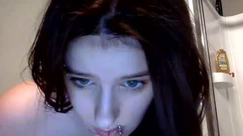 bellasellsskyy online show from 03-27-26, 02:06