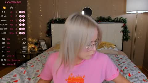 Snapshot of bellatip chatting on 12-29-24, 03:44 Bella online show from 12-29-24, 03:44