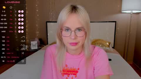 Snapshot of bellatip chatting on 02-21-25, 12:49 Bella online show from 02-21-25, 12:49