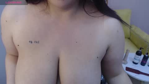 Bella online show from 10-18-25, 05:14