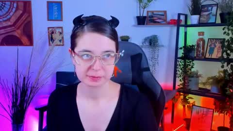 Bella. Ntmu online show from 12-23-24, 10:55