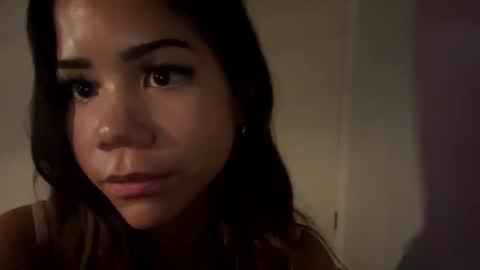 Snapshot of bellaxvideos chatting on 01-25-25, 03:30 Bellaxo online show from 01-25-25, 03:30