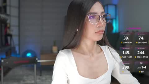 Snapshot of belle_adrienne chatting on 02-02-25, 09:34 Belle Adrienne  IG  online show from 02-02-25, 09:34