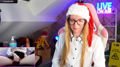 Snapshot of belle_alice chatting on 12-11-24, 02:00 Alice online show from 12-11-24, 02:00