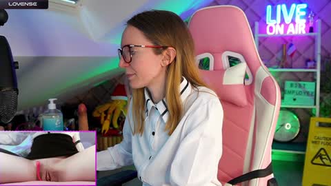 Snapshot of belle_alice chatting on 02-04-25, 01:38 Alice online show from 02-04-25, 01:38