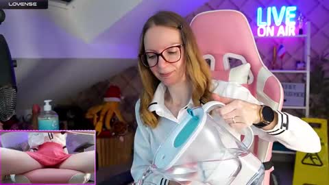 Snapshot of belle_alice chatting on 02-10-25, 07:36 Alice online show from 02-10-25, 07:36