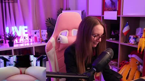 Alice online show from 04-21-26, 06:20