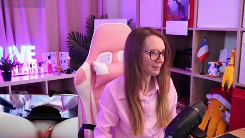 Snapshot of belle_alice chatting on 04-23-26, 06:47 Alice online show from 04-23-26, 06:47
