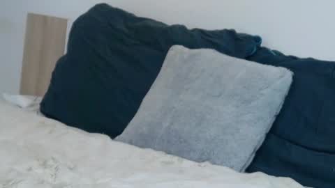 Snapshot of belle_blondy chatting on 07-24-26, 03:32 belle_blondy online show from 07-24-26, 03:32