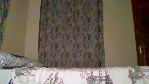 Snapshot of belle_bubbles chatting on 04-26-26, 05:43 bubbles online show from 04-26-26, 05:43