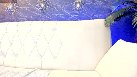 Snapshot of belle_emmanuelle chatting on 06-29-26, 07:36 Karah online show from 06-29-26, 07:36