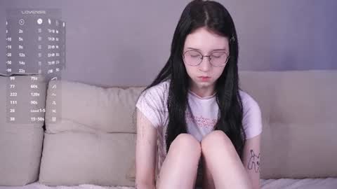 Snapshot of belle_phine chatting on 07-16-26, 06:08 Bea online show from 07-16-26, 06:08