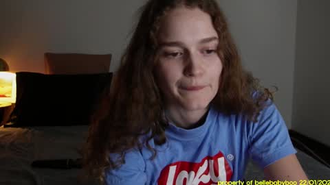 Snapshot of bellebabyboo chatting on 01-22-25, 01:00 BELLE online show from 01-22-25, 01:00