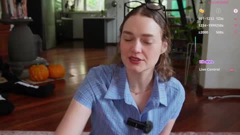 Snapshot of bellebabyboo chatting on 11-05-25, 02:55 BELLE online show from 11-05-25, 02:55