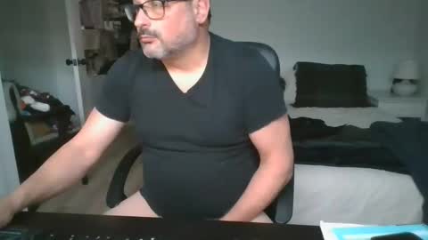 bellequeue19758 online show from 12-14-25, 12:54