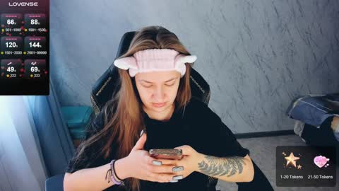 Your Annabelle Wolf  online show from 02-03-25, 11:42