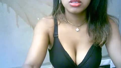 Snapshot of bellibellah chatting on 04-18-26, 06:28 BelliBellah online show from 04-18-26, 06:28