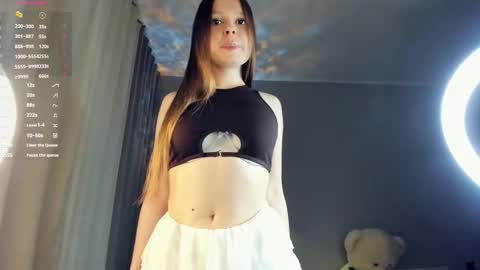 Snapshot of bellidream chatting on 11-29-25, 06:11 Bella online show from 11-29-25, 06:11