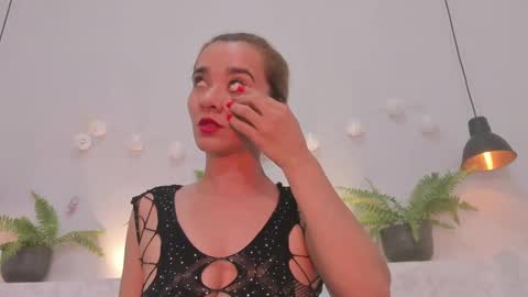 Snapshot of bellota_flak chatting on 03-11-25, 06:43 Bellota Flak online show from 03-11-25, 06:43