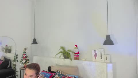 Bellota Flak online show from 12-21-25, 05:09