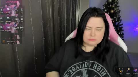 LinaBoo online show from 01-11-26, 04:39