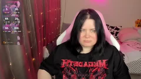 LinaBoo online show from 03-26-26, 04:40