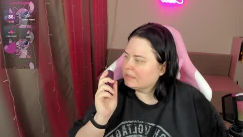 LinaBoo online show from 04-03-26, 07:50