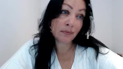 Snapshot of beluckynow chatting on 05-06-26, 11:04 beluckynow online show from 05-06-26, 11:04
