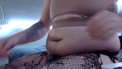 Snapshot of belylover2323 chatting on 12-27-24, 03:42 belylover2323 online show from 12-27-24, 03:42