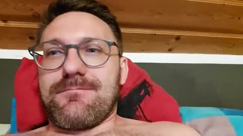 Snapshot of ben00189 chatting on 09-13-25, 10:42 ben00189 online show from 09-13-25, 10:42