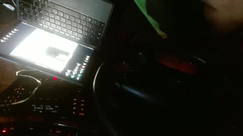 benb2022 online show from 09-10-25, 04:01