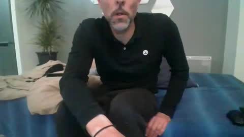 Snapshot of benbare13 chatting on 01-15-25, 10:02 benbare13 online show from 01-15-25, 10:02