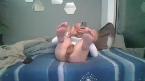 Snapshot of benbare13 chatting on 02-05-25, 10:01 benbare13 online show from 02-05-25, 10:01