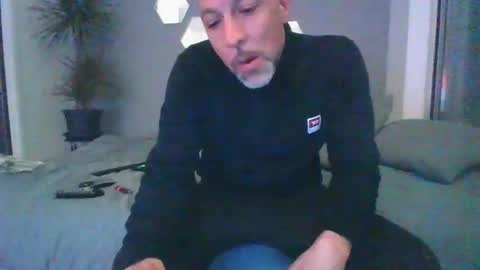 Snapshot of benbare13 chatting on 02-22-25, 08:42 benbare13 online show from 02-22-25, 08:42