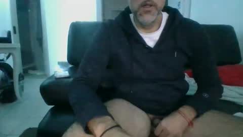 Snapshot of benbare13 chatting on 11-22-25, 11:26 benbare13 online show from 11-22-25, 11:26