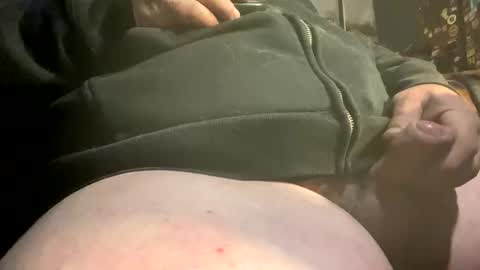 Snapshot of bendar22 chatting on 02-08-26, 02:53 Lucky Cucmber online show from 02-08-26, 02:53