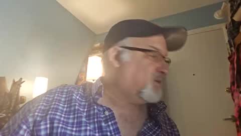 Snapshot of bendavewill chatting on 05-20-26, 05:57 Bendavewill online show from 05-20-26, 05:57