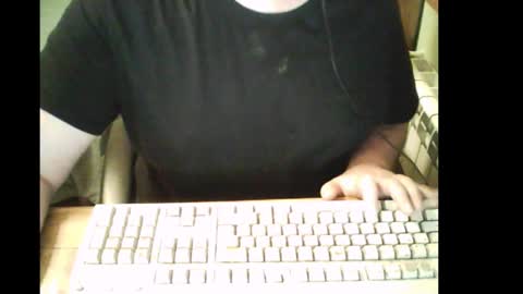 Snapshot of bender_35 chatting on 01-10-25, 02:14 bender_35 online show from 01-10-25, 02:14