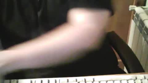 Snapshot of bender_35 chatting on 02-06-25, 05:40 bender_35 online show from 02-06-25, 05:40