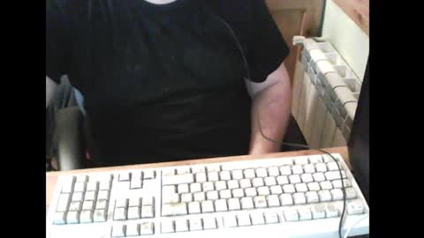 Snapshot of bender_35 chatting on 03-09-25, 12:53 bender_35 online show from 03-09-25, 12:53