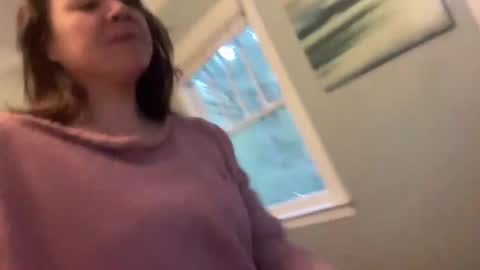 Snapshot of bendlikebecks chatting on 10-31-25, 12:06 bendlikebecks online show from 10-31-25, 12:06