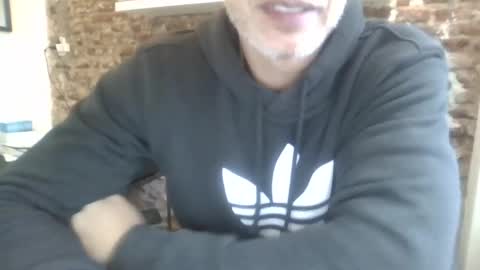 Snapshot of benedett22 chatting on 12-02-24, 08:33 benedett22 online show from 12-02-24, 08:33