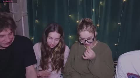 Snapshot of benevolently chatting on 02-03-26, 06:13 KENDALL NATHAN online show from 02-03-26, 06:13