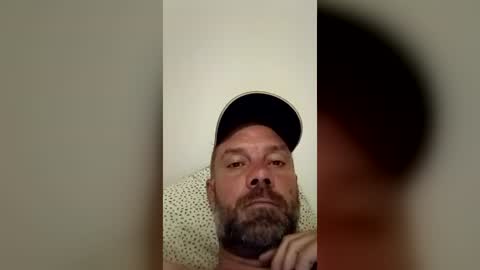 Snapshot of benj5959 chatting on 07-13-26, 07:44 benj5959 online show from 07-13-26, 07:44