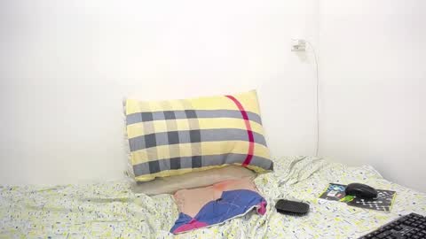 Snapshot of benjamin_button__ chatting on 02-09-26, 07:23 Jesus online show from 02-09-26, 07:23