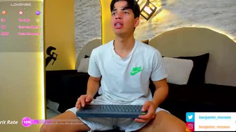 Snapshot of benjamin_more chatting on 10-07-25, 03:20 BENJAMIN online show from 10-07-25, 03:20