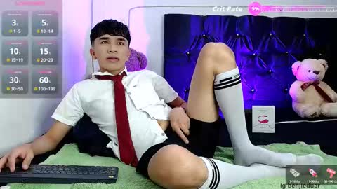 Snapshot of benji_hoter chatting on 09-30-25, 03:28 Benji Hoter online show from 09-30-25, 03:28