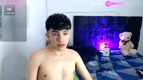 Snapshot of benji_hoter chatting on 11-17-25, 10:26 Benji Hoter online show from 11-17-25, 10:26