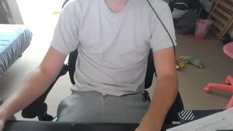 benjifrenchione online show from 09-19-25, 01:01